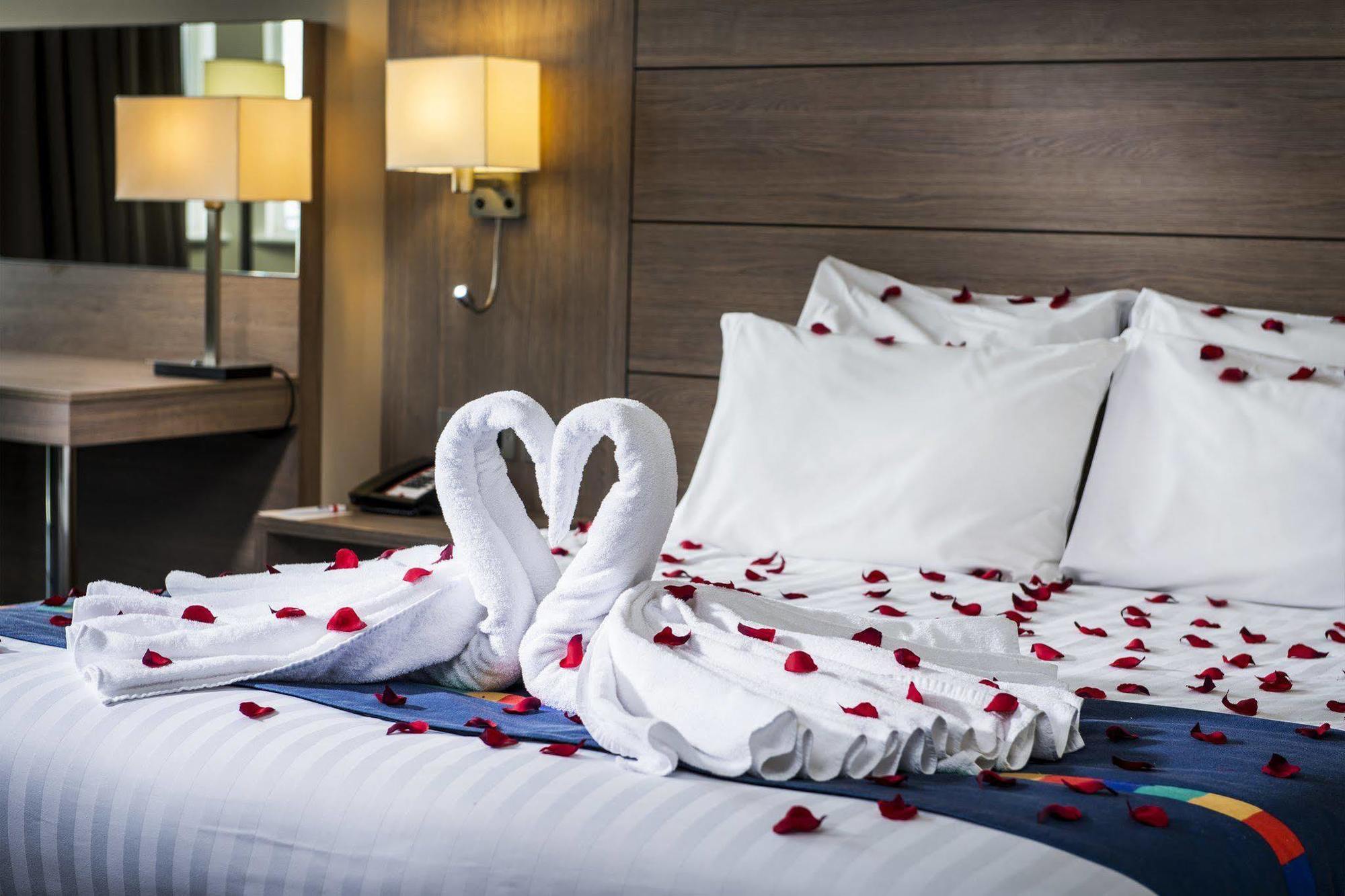 Park Inn By Radisson Palace Southend-on-Sea Exterior photo